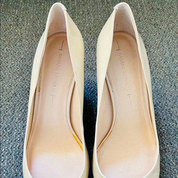 🌟HP🌟Banana Republic Heels - Picture 3 of 9